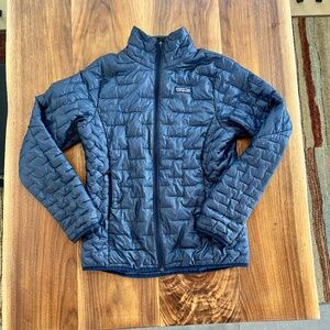 Patagonia W's Micro Puff Jacket, Medium, Classic Navy (CNY)